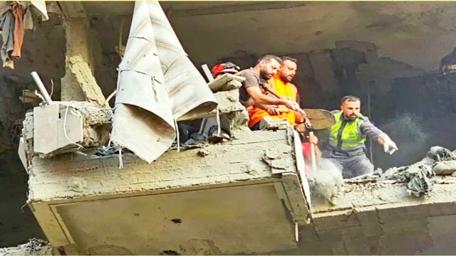 বৈরুতে বড় হামলা: হিজবুল্লাহ নেতাসহ কয়েকজন নিহত—উদ্বেগ বাড়ছে আন্তর্জাতিক মহলে